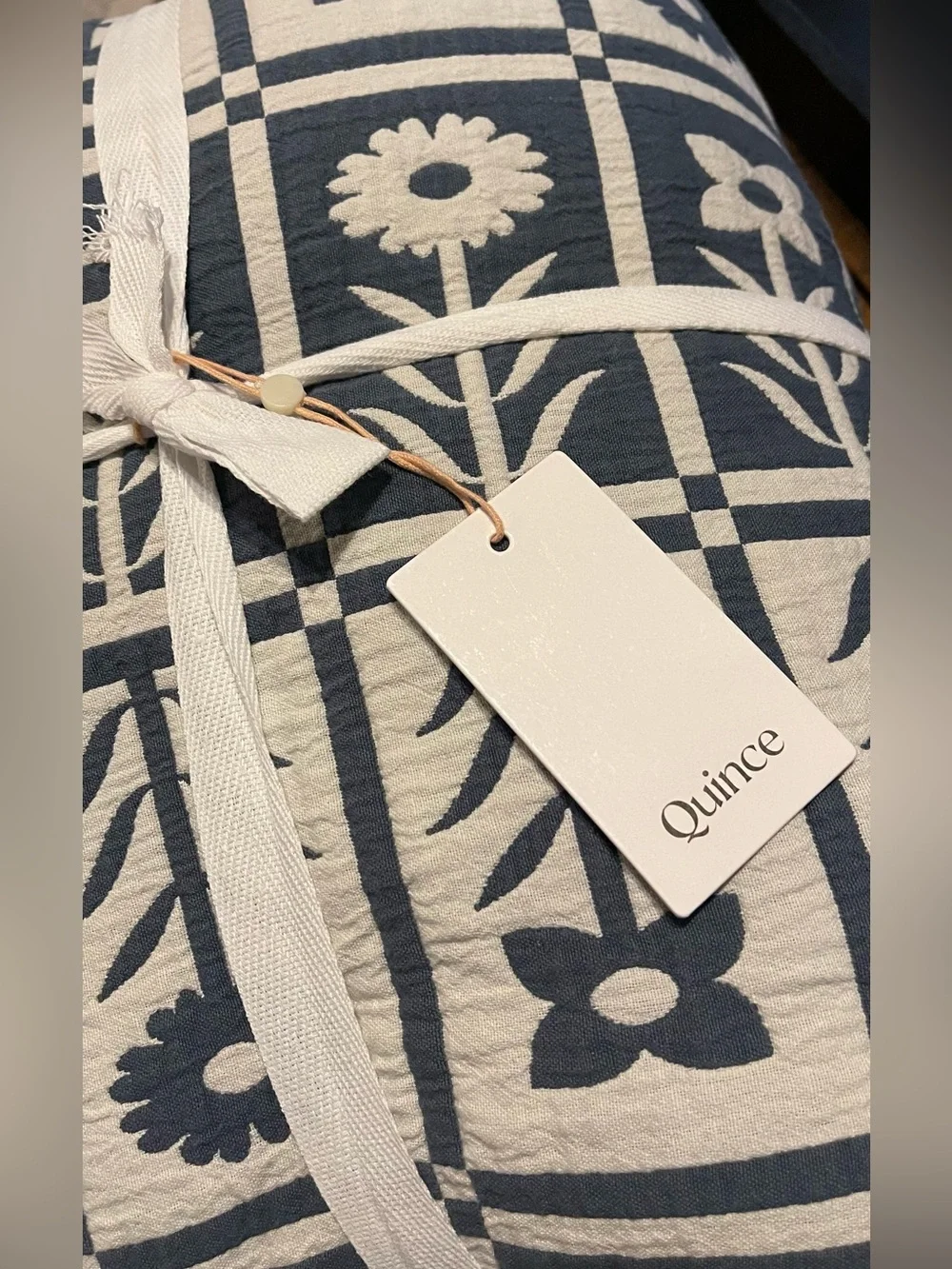 NWT Quince Organic Cotton Jacquard Floral Coverlet Set, King/Cal (Glacier Blue)